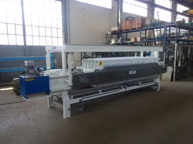 Filtro-prensa VR VA 800x800 con 50 placas