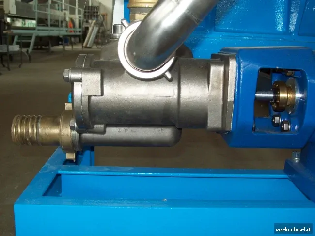 VR4 feeding pump