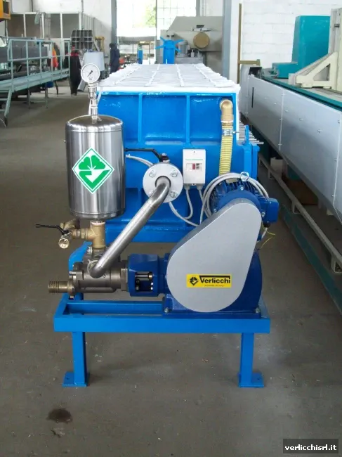 VR4 feeding pump